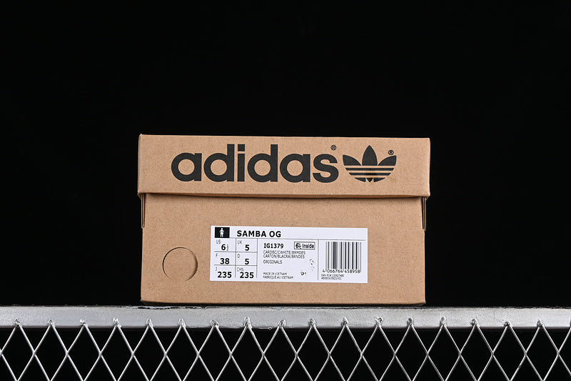 adidasMens Samba Cardboard - Dessert Brown