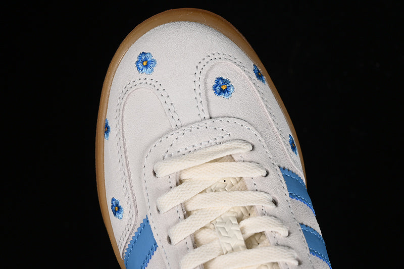 adidasWMNS Gazelle Indoor Light - Blue Floral