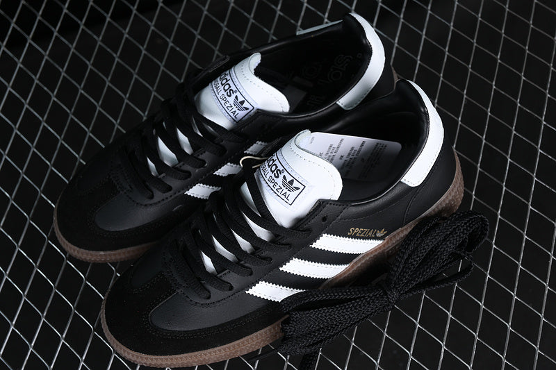 adidasMens Samba x Spezial - Black