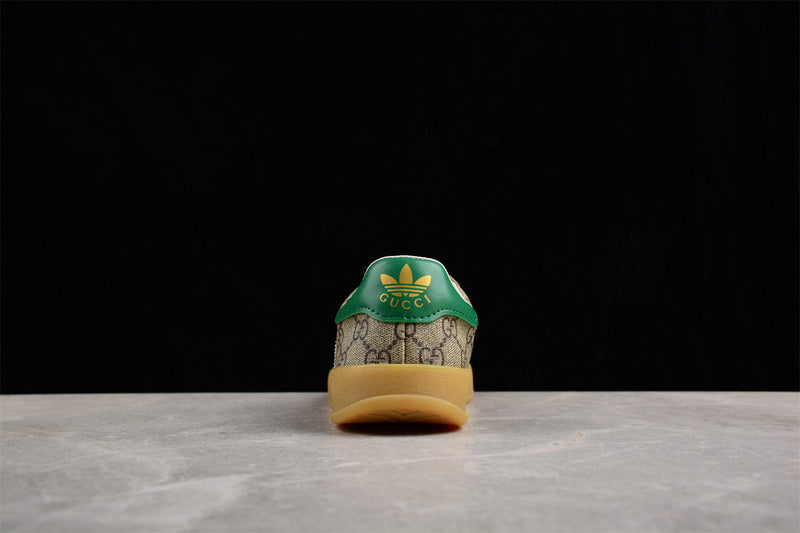 adidasUnisex x Gucci Gazelle Beige - Monogram