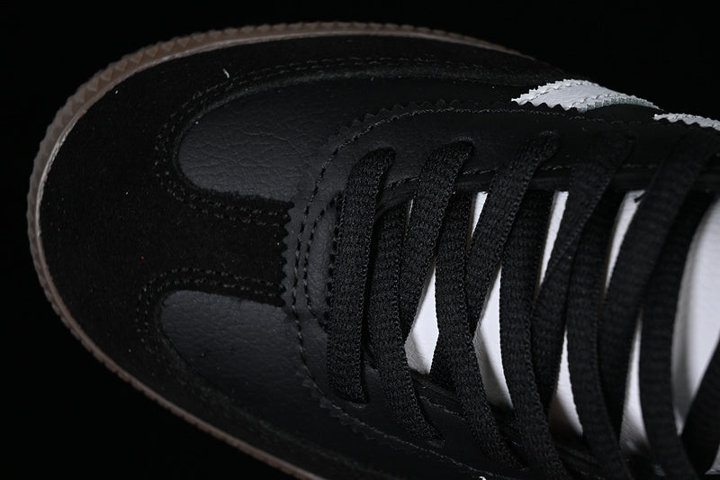 adidasMens Samba x Spezial - Black