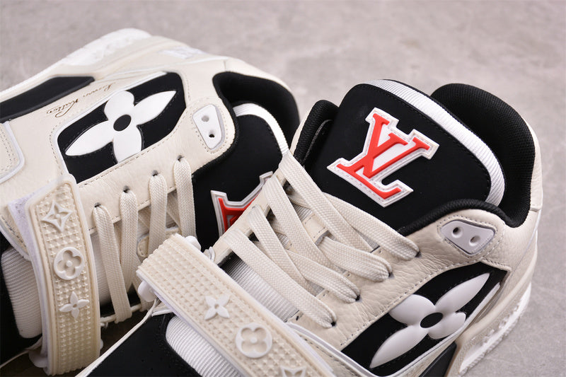 LouisVuitton Trainer - Cream/Black
