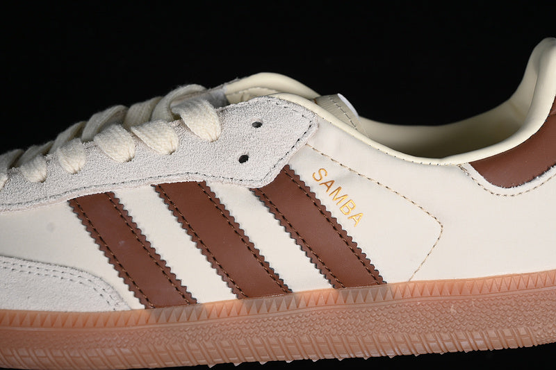 adidasMens Samba Pre Loved - Cream/Brown