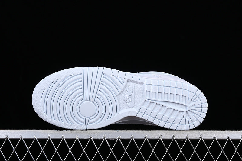 NikeSB Dunk - Pure Platinum