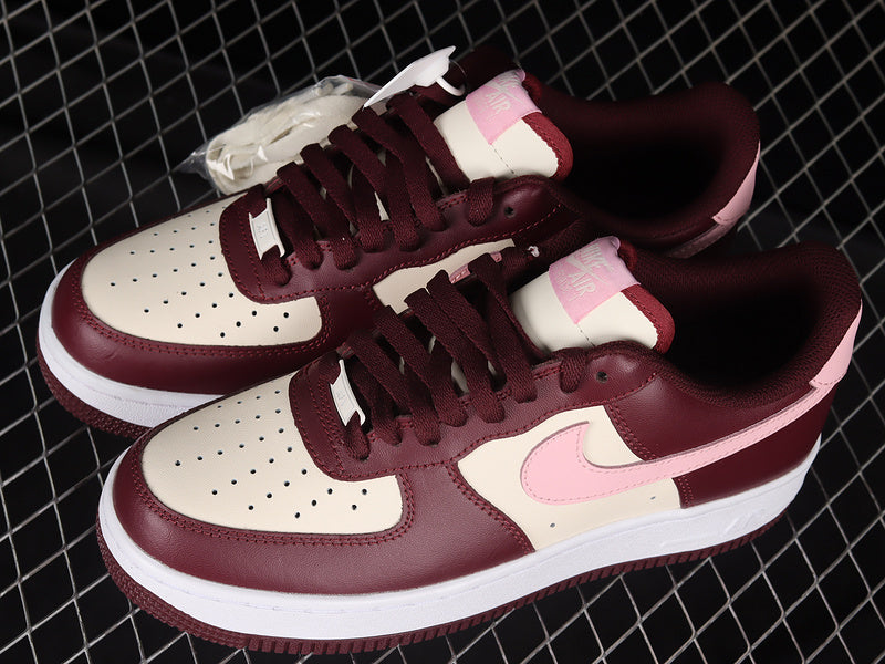 NikeUnisex Air Force 1 AF1 Low - Valentine’s Day