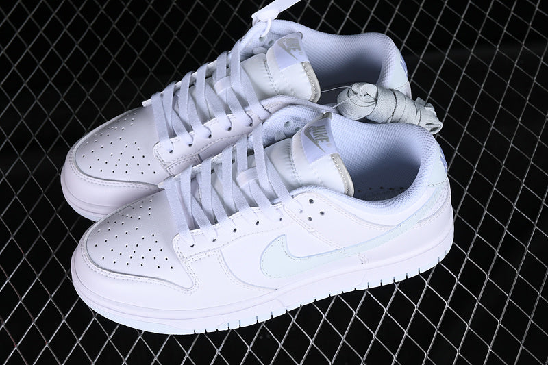 NikeSB Dunk - Pure Platinum
