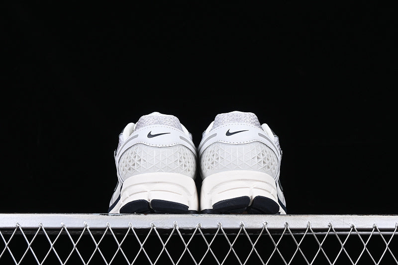NikeMens Zoom Vomero 5 - Photon Dust