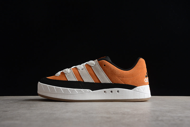 adidasUnisex Adimatic - Orange