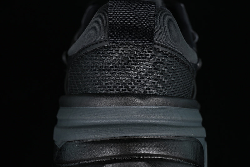 NikeUnisex V2k Run - Metallice Black