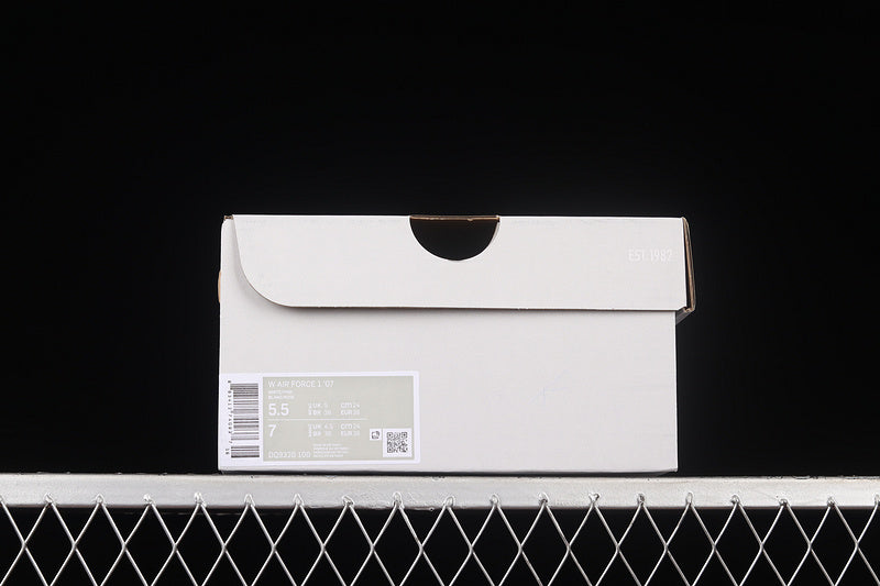 NikeUnisex Air Force 1 AF1 Low - Valentines's Day