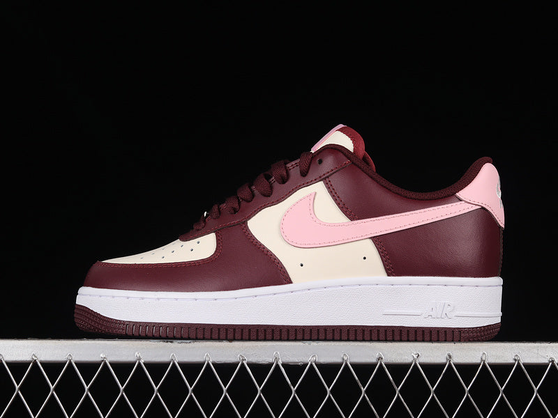 NikeUnisex Air Force 1 AF1 Low - Valentine’s Day