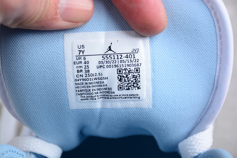 Unisex Air Jordan 1 AJ1 Mid - Ice Blue
