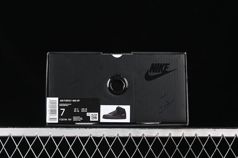 Supreme x NikeUnisex Air Force 1 AF1 Mid - All Black