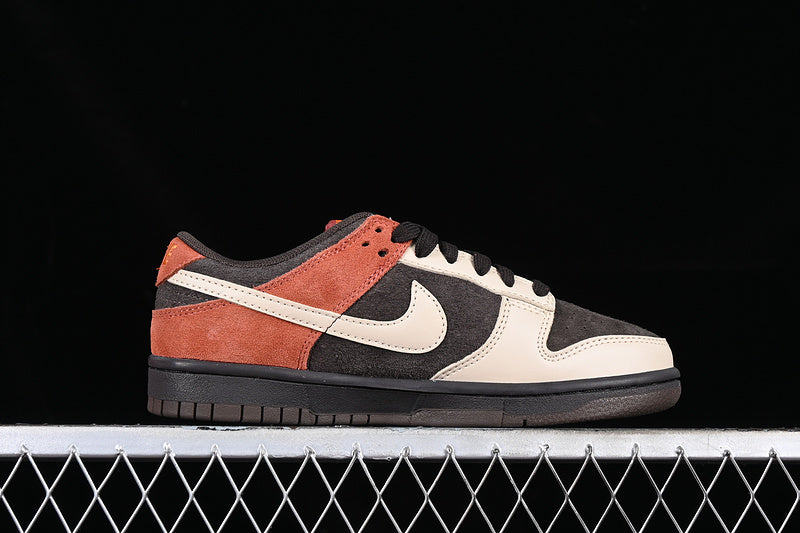 NikeUnisex Dunk Low - Red Panda