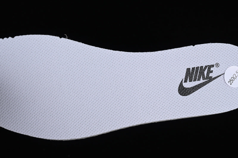 NikeUnisex V2k Run - Metallic Sliver