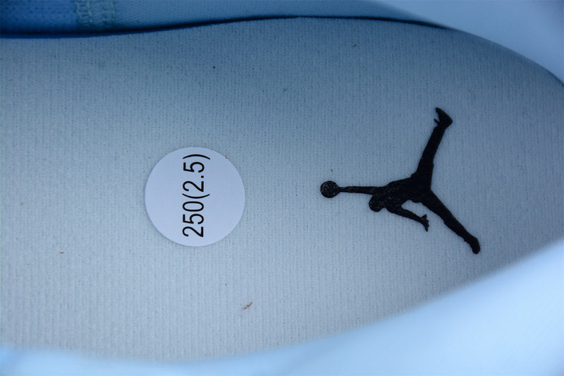 Unisex Air Jordan 1 AJ1 Mid - Ice Blue