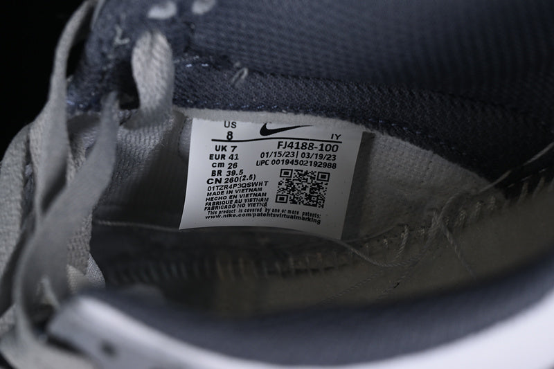 NikeUnisex SB Dunk Low - Light Carbon