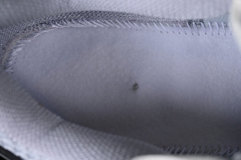 NikeMens Zoom Vomero 5 - Grey
