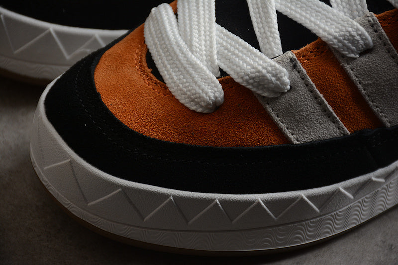 adidasUnisex Adimatic - Orange