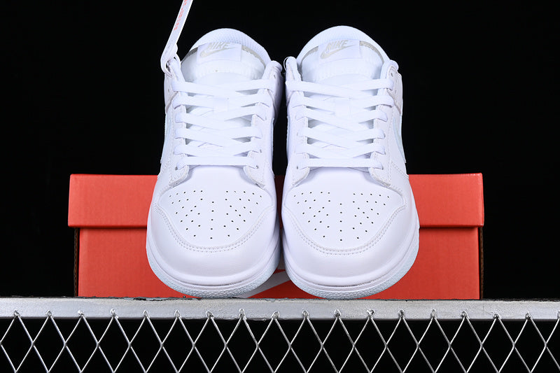 NikeSB Dunk - Pure Platinum