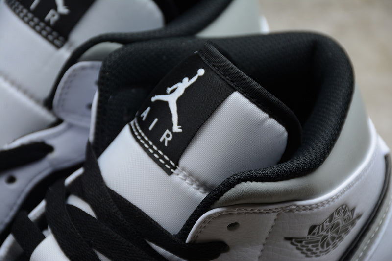 WMNS Air Jordan Retro 1 AJ1 Mid Shadow - White