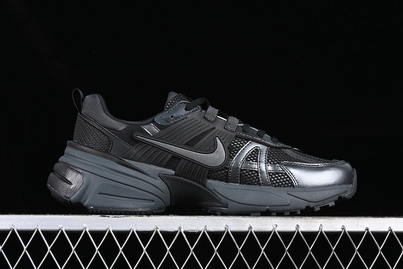 NikeUnisex V2k Run - Metallice Black