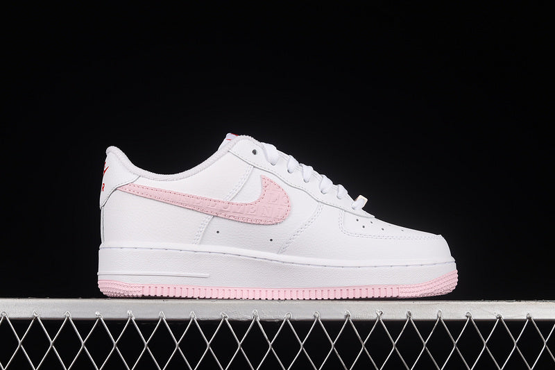 NikeUnisex Air Force 1 AF1 Low - Valentines's Day