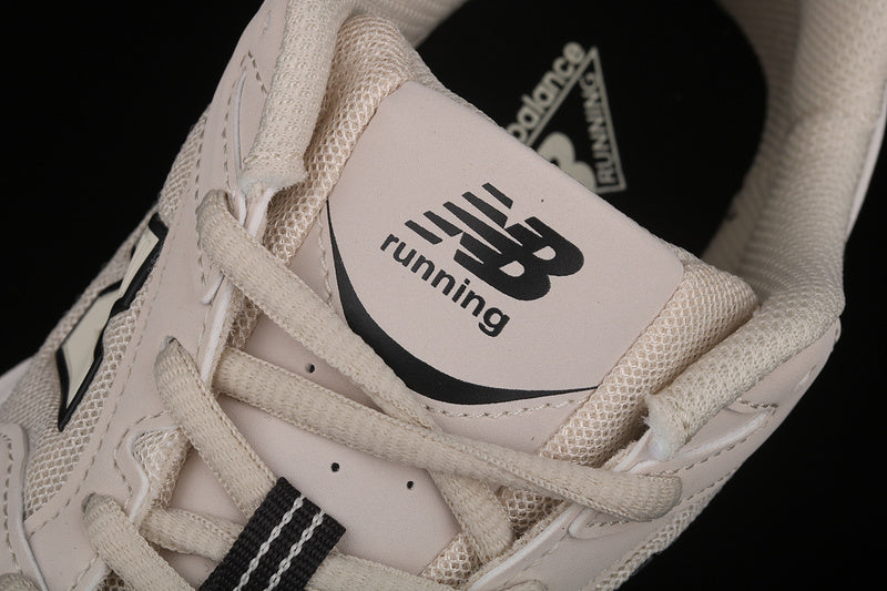 WMNS New Balance 530 - Ivory