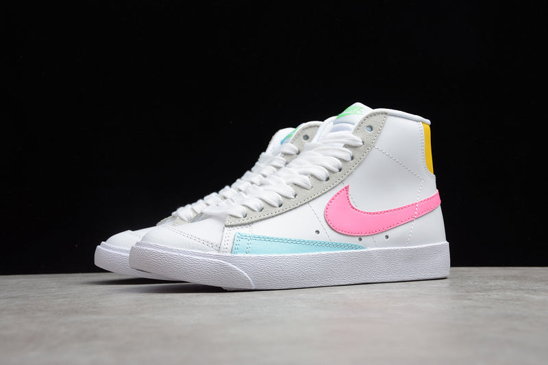 NikeSB Blazer Mid 77 - White/Pink Glow