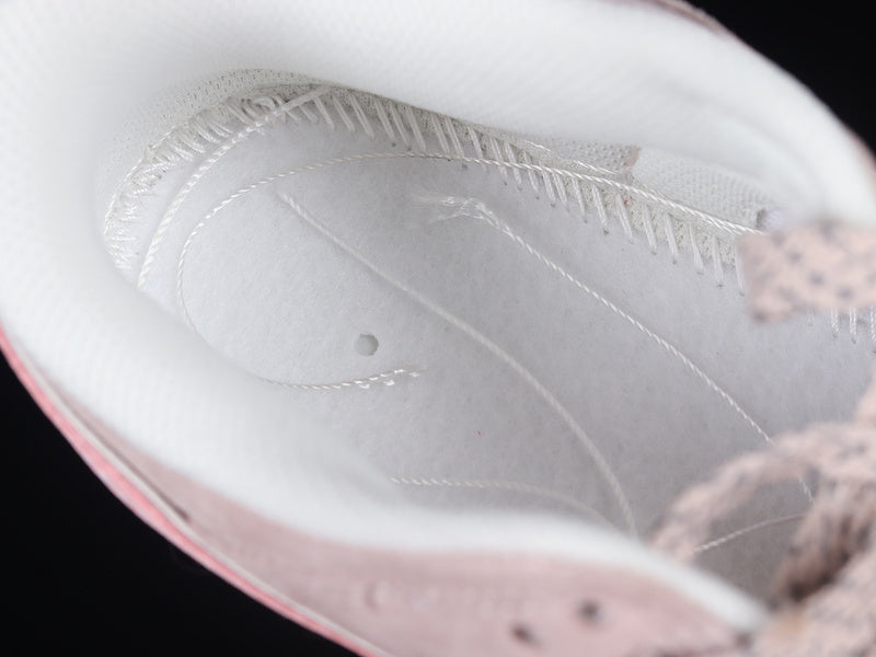 Otomo Katsuhiro x NikeWMNS SB Dunk Low - Brown/Pink