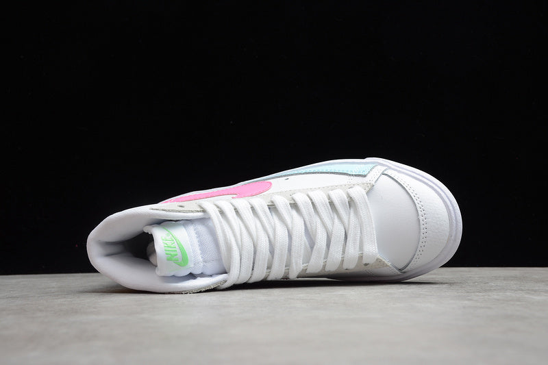 NikeSB Blazer Mid 77 - White/Pink Glow