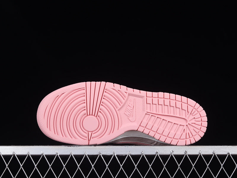 Otomo Katsuhiro x NikeWMNS SB Dunk Low - Brown/Pink