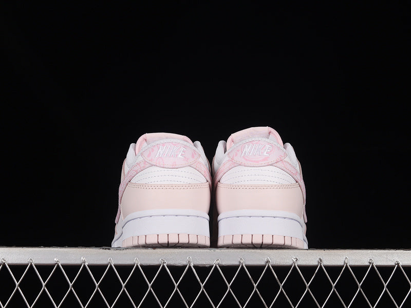 NikeUnisex Dunk Low Essential - Paisley Pack Pink