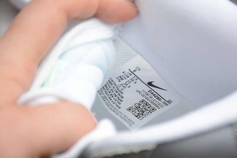 NikeSB Blazer Mid 77 - White/Pink Glow