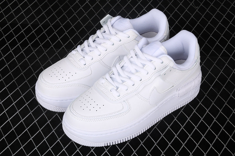 NikeUnisex Air Force 1 AF1 Shadow - White