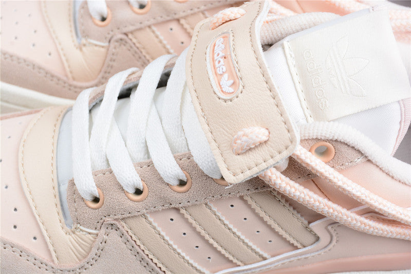 adidasWMNS Forum Low - Linen