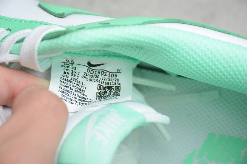 NikeSB Dunk Low - Clear Jade