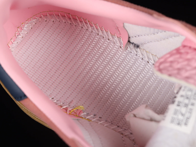 adidasWMNS Gazelle - Bold Pink Glow