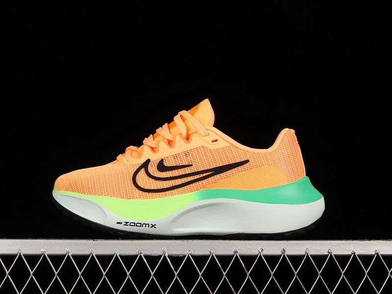 NikeMens Zoom Fly 5 - Orange
