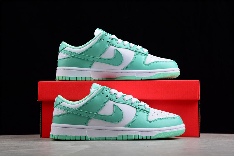 NikeSB Dunk Low - Clear Jade