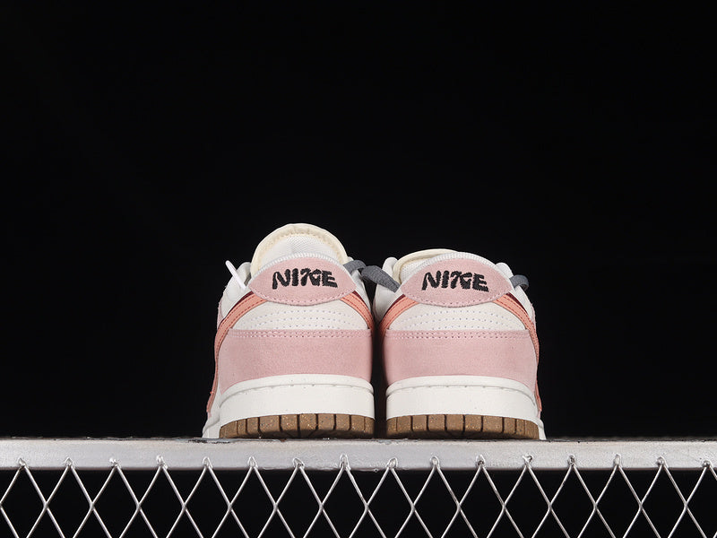 NikeWMNS SB Dunk Low 85 - Coconut Milk