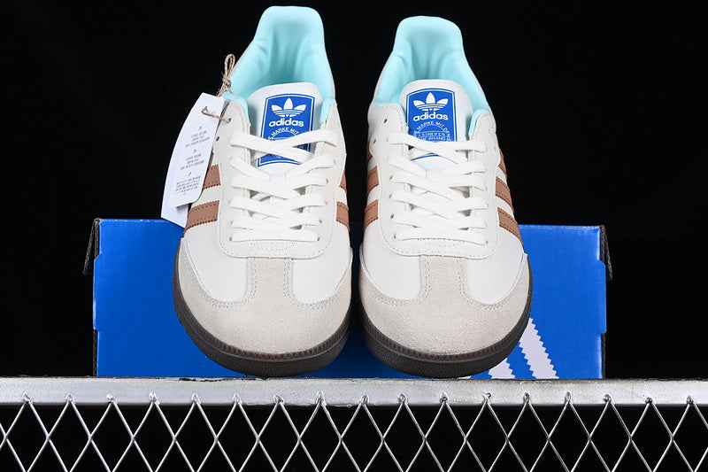 adidasUnisex Samba - White Clay