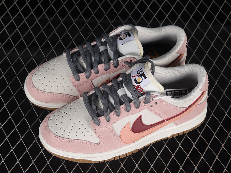 NikeWMNS SB Dunk Low 85 - Coconut Milk