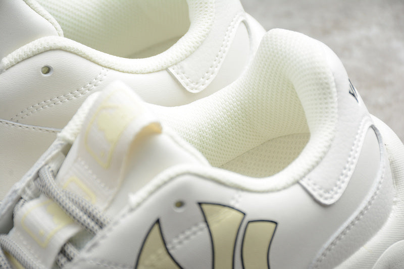 MLB Big Ball Chunky A Cream Logo - Cream