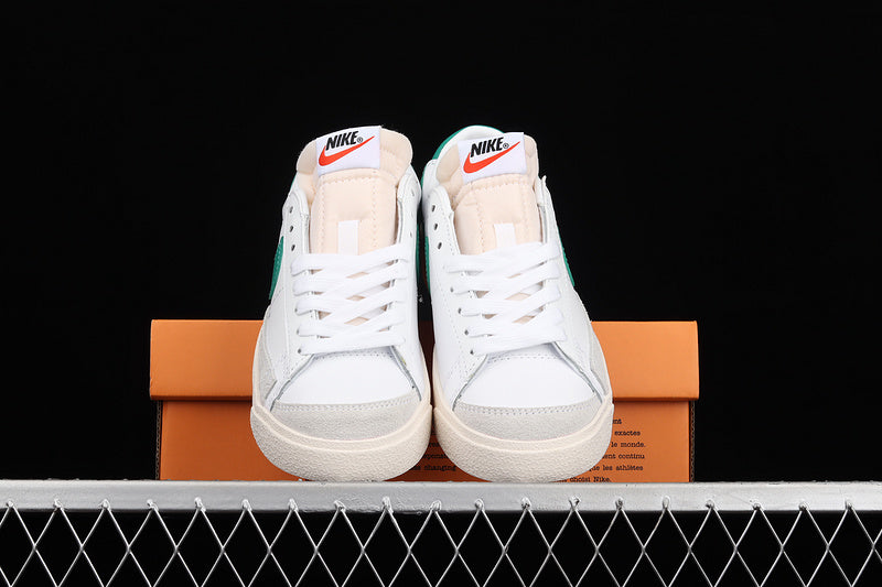 NikeUnisex Blazer Low 77 Vintage - Pine Green