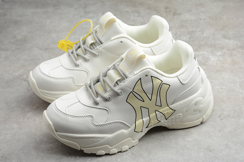 MLB Big Ball Chunky A Cream Logo - Cream