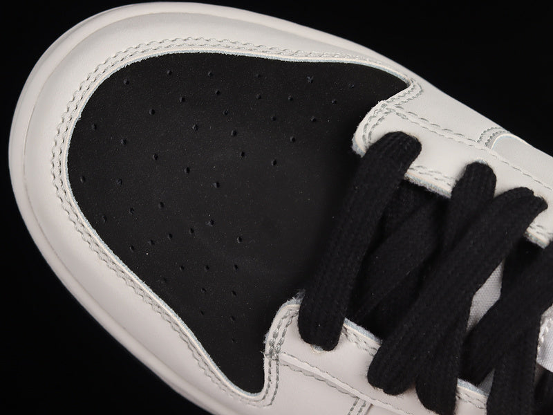 NikeUnisex SB Dunk Low - AE 86