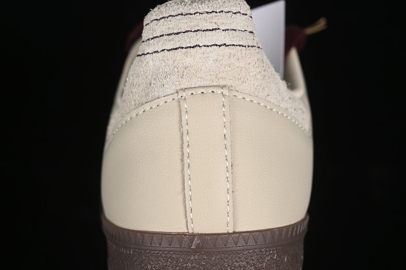 adidasUnisex Samba - Wonder White/Maroon