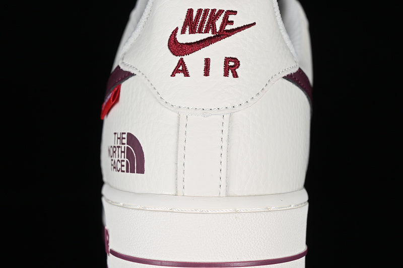 Air Force 1 AF1 Low x Supreme x The North Face - White