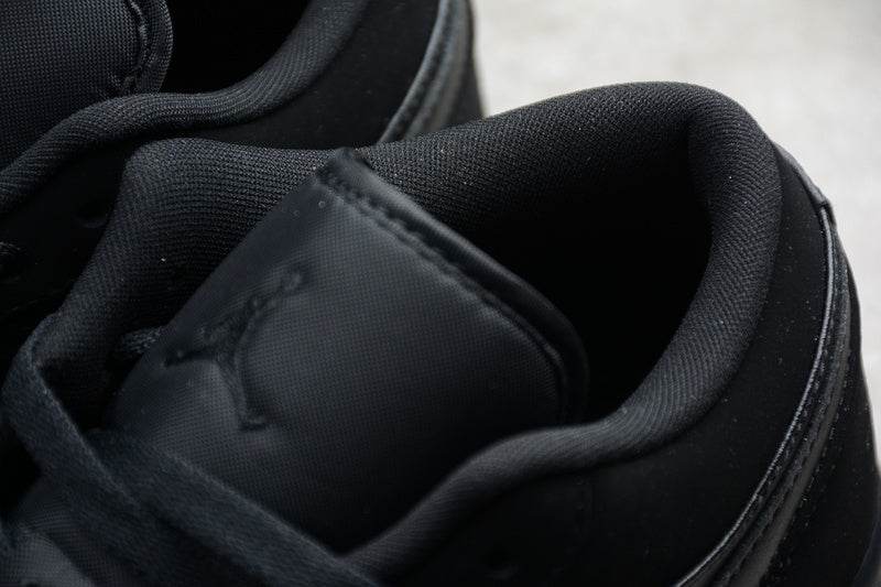 Air Jordan Retro 1 AJ1 Low - Triple Black